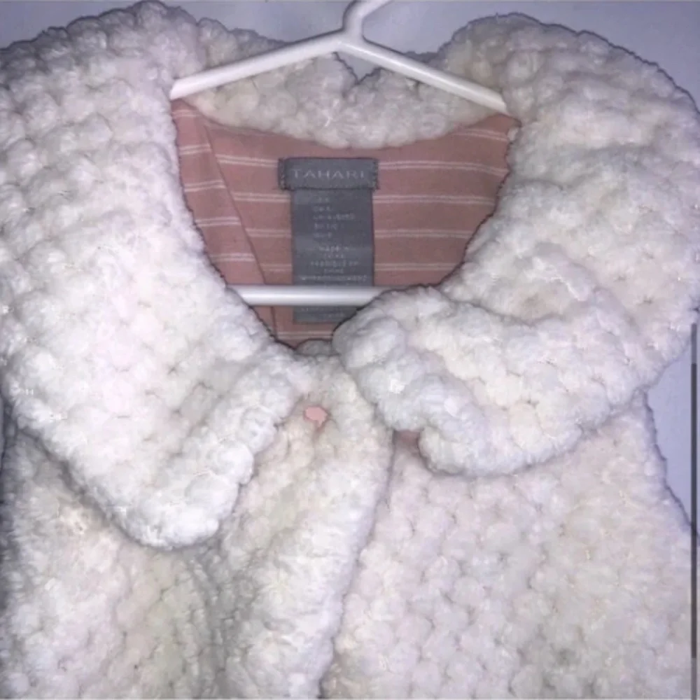 Tahari Winter Cream Faux Fur Vest